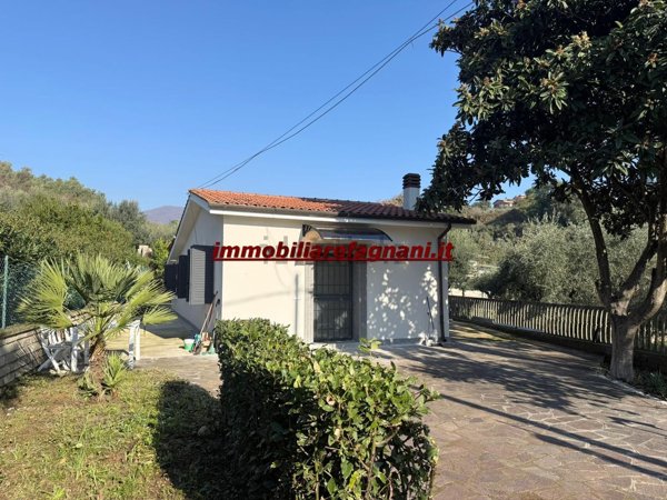 casa indipendente in vendita a Velletri