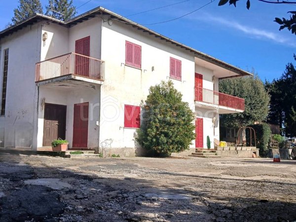 casa indipendente in vendita a Velletri