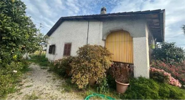 casa indipendente in vendita a Velletri