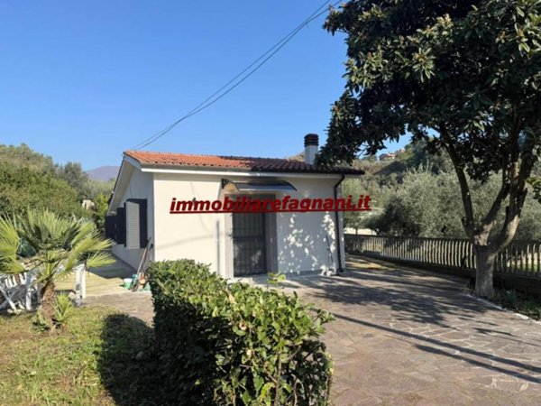 casa indipendente in vendita a Velletri