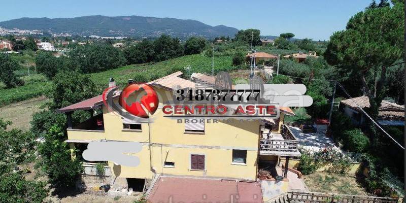 casa indipendente in vendita a Velletri