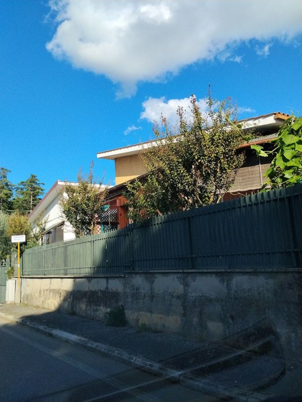 casa indipendente in vendita a Velletri