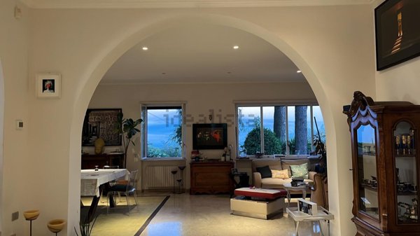 casa indipendente in vendita a Velletri