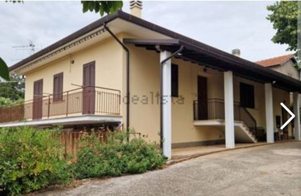 casa indipendente in vendita a Velletri