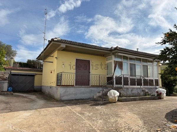 casa indipendente in vendita a Velletri