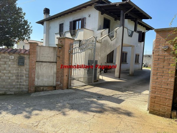 casa indipendente in vendita a Velletri