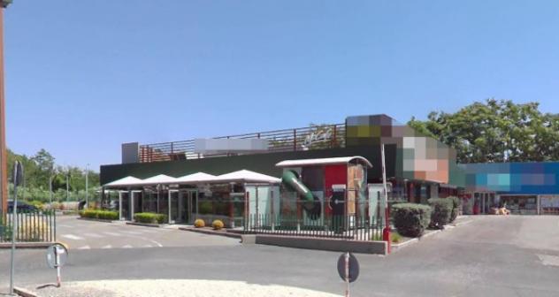 negozio in vendita a Velletri