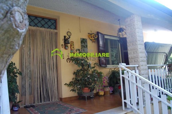 casa indipendente in vendita a Velletri