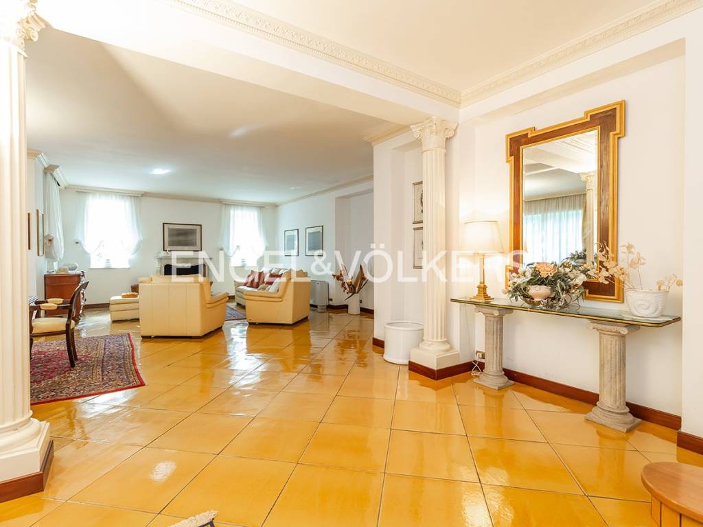 casa indipendente in vendita a Velletri