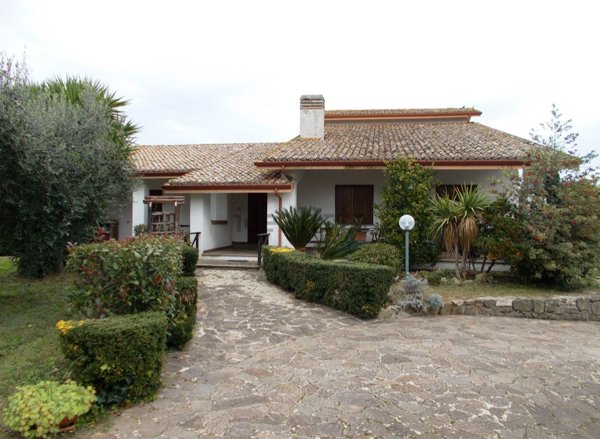 casa indipendente in vendita a Velletri
