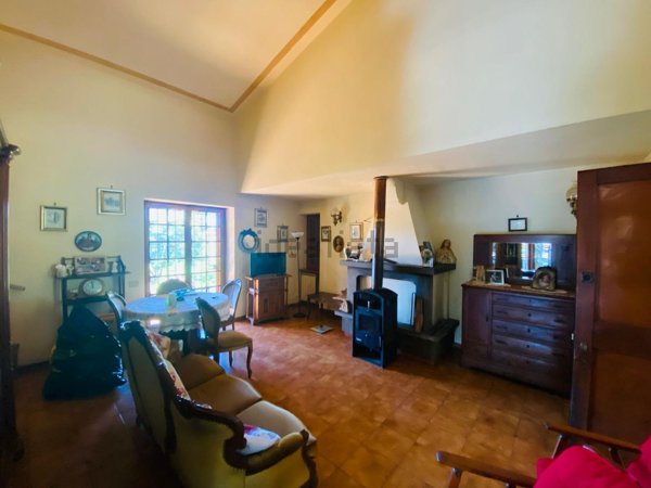 casa indipendente in vendita a Velletri