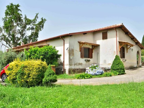 casa indipendente in vendita a Velletri