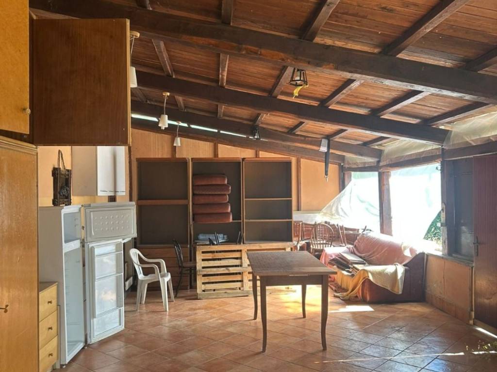 casa indipendente in vendita a Velletri