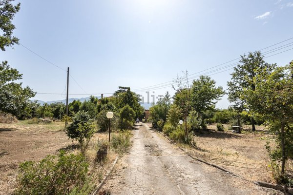 casa indipendente in vendita a Velletri