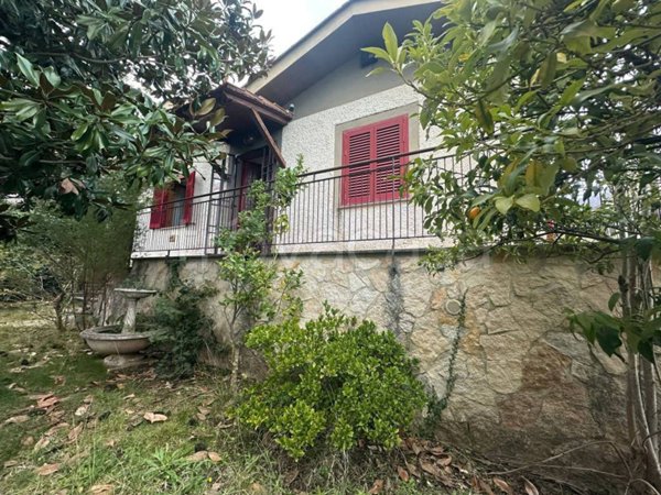 casa indipendente in vendita a Velletri