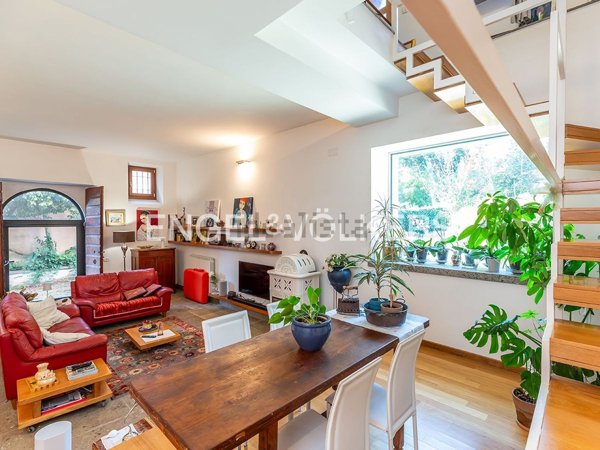 casa indipendente in vendita a Velletri