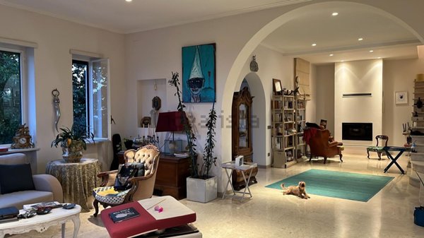 casa indipendente in vendita a Velletri