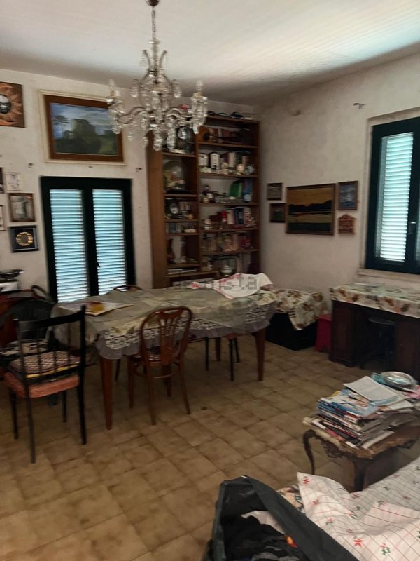 casa indipendente in vendita a Velletri