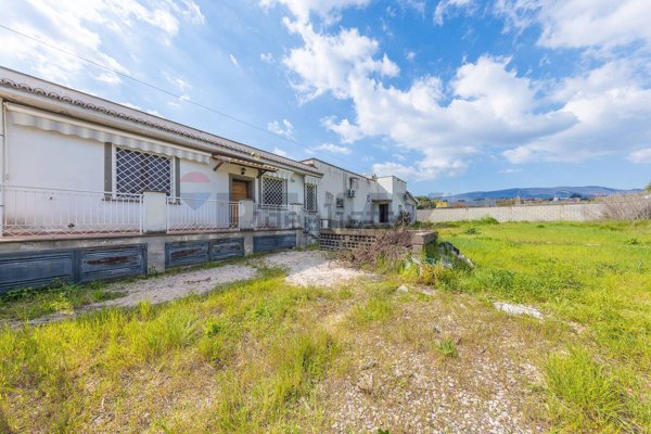 casa indipendente in vendita a Velletri