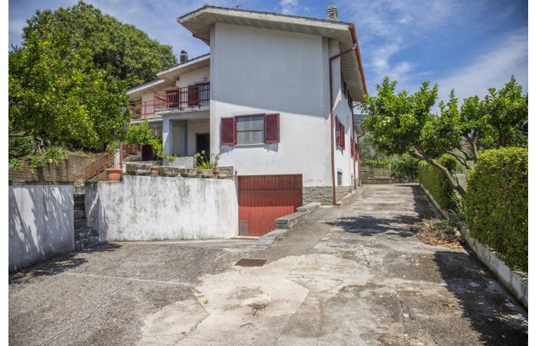 casa indipendente in vendita a Velletri