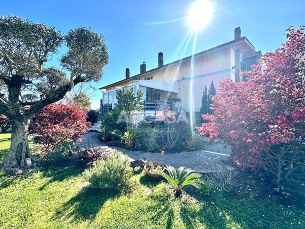 casa indipendente in vendita a Velletri