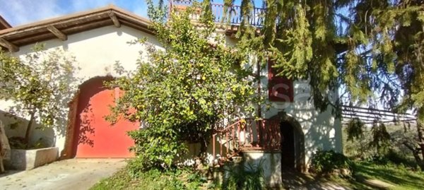 casa indipendente in vendita a Velletri