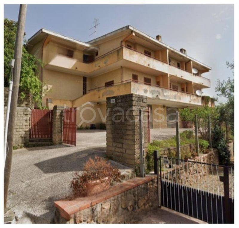 casa indipendente in vendita a Velletri