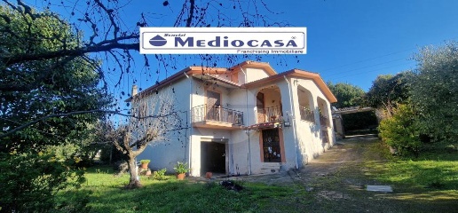 casa indipendente in vendita a Velletri