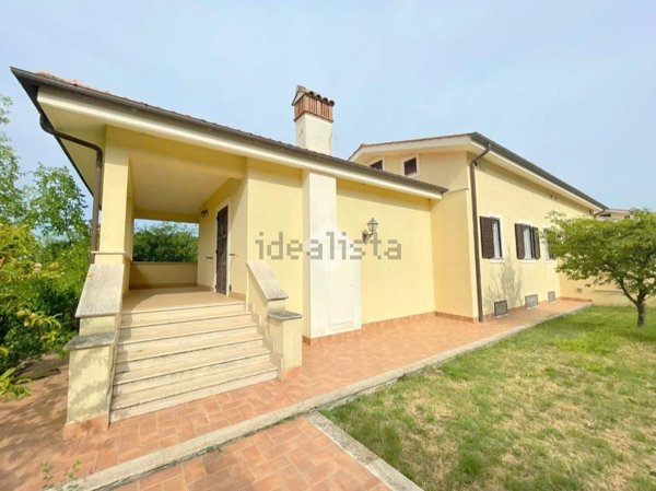 casa indipendente in vendita a Velletri