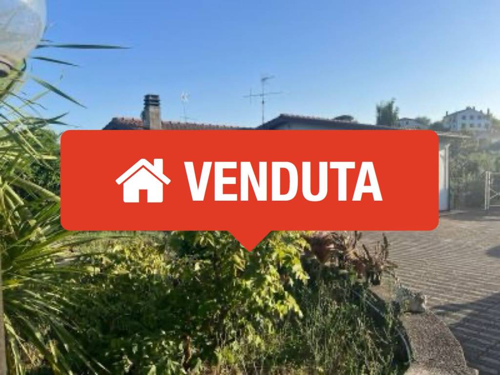 casa indipendente in vendita a Velletri