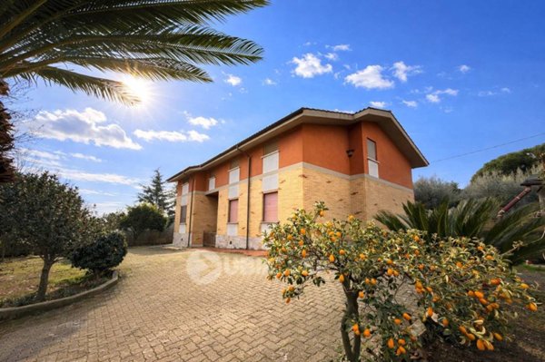 casa indipendente in vendita a Velletri