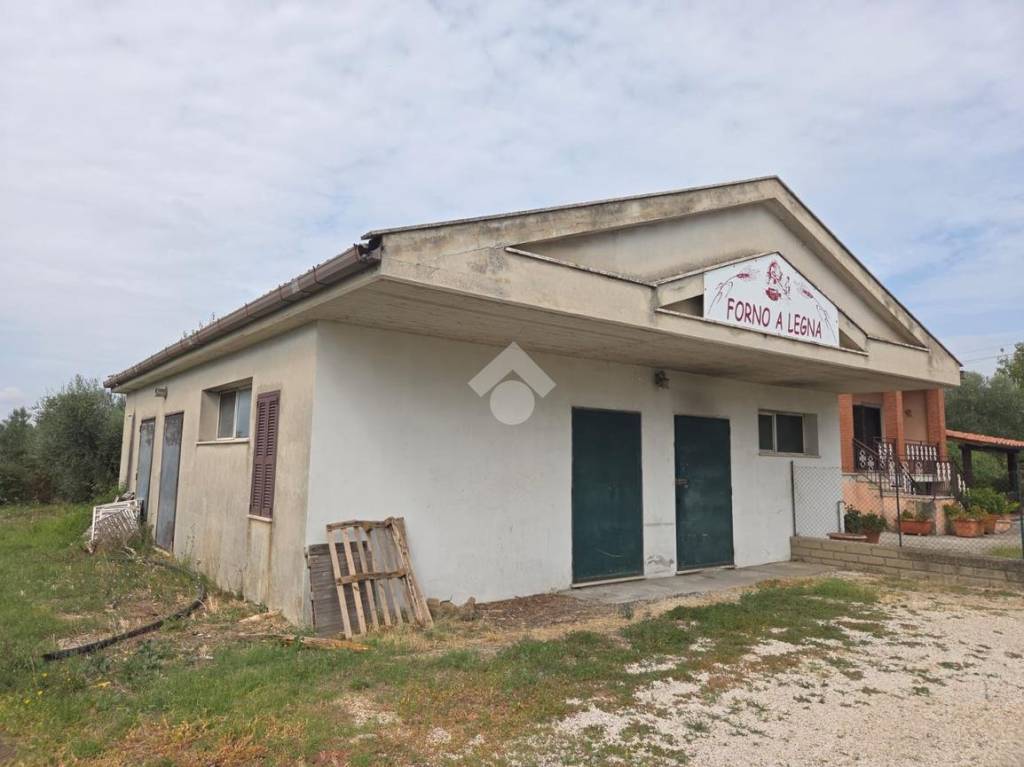 casa indipendente in vendita a Velletri