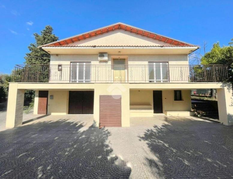 casa indipendente in vendita a Velletri