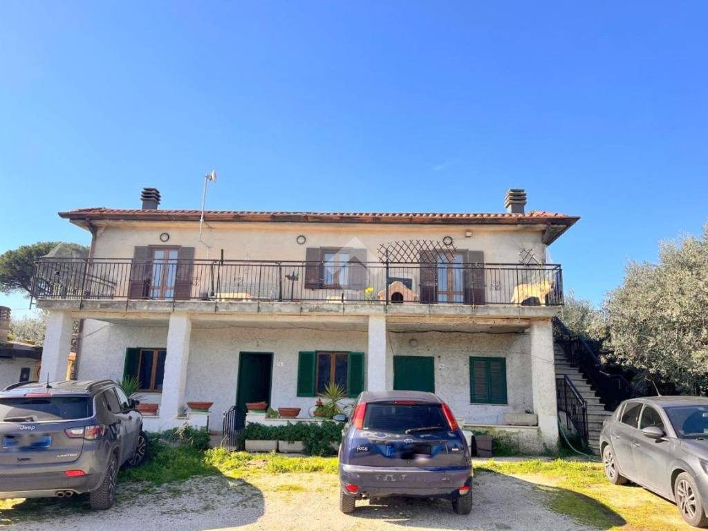 casa indipendente in vendita a Velletri
