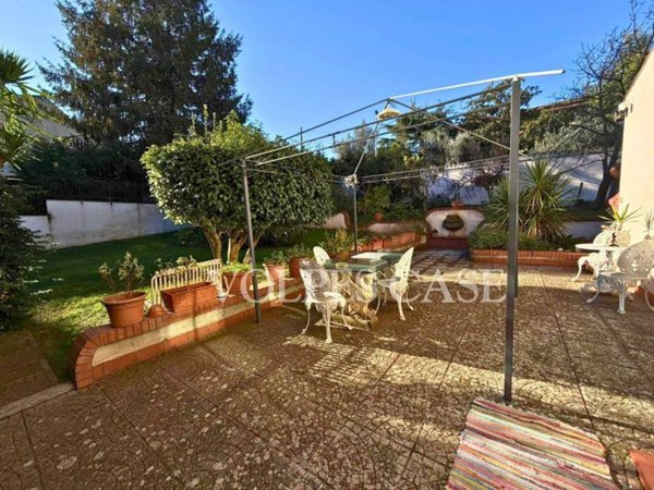 casa indipendente in vendita a Velletri