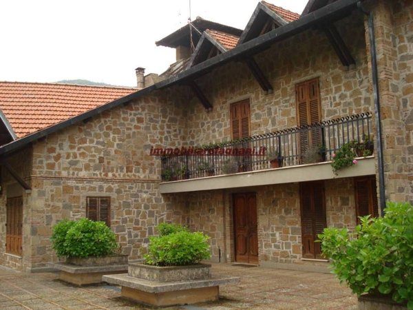 casa indipendente in vendita a Velletri