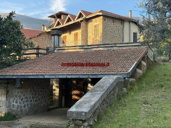 casa indipendente in vendita a Velletri