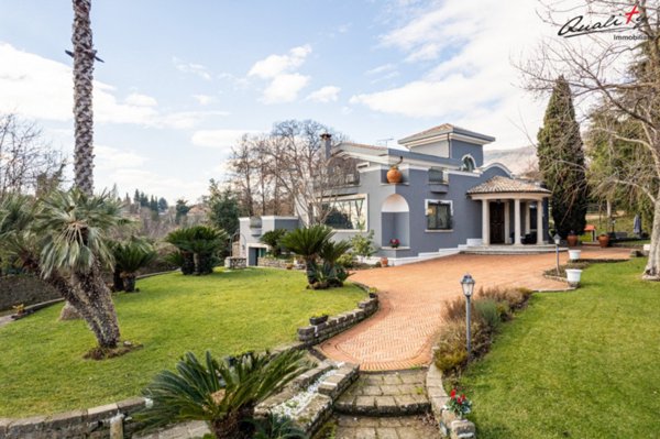 casa indipendente in vendita a Velletri