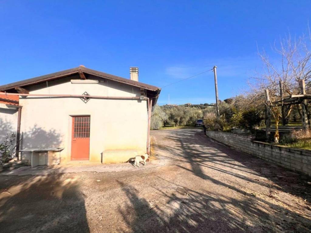 casa indipendente in vendita a Velletri