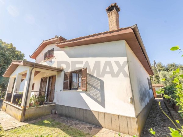 casa indipendente in vendita a Velletri