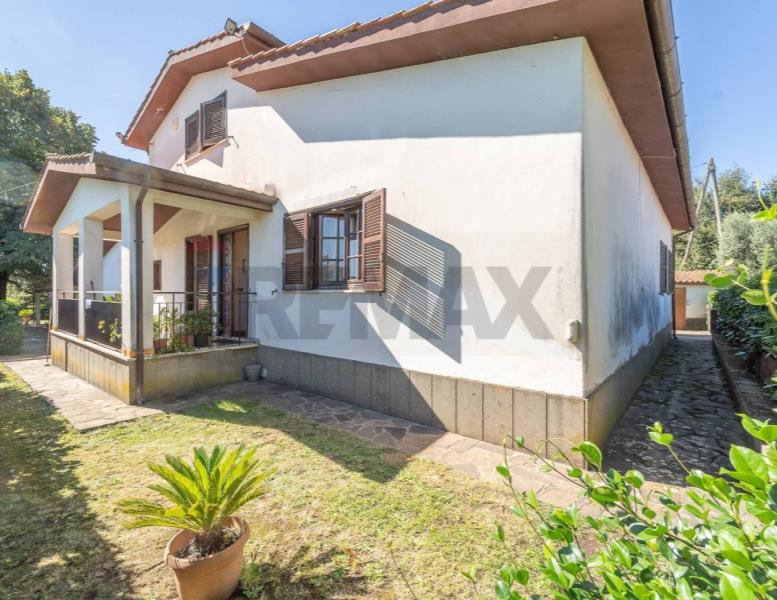 casa indipendente in vendita a Velletri