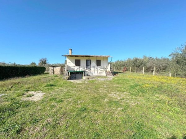 casa indipendente in vendita a Velletri