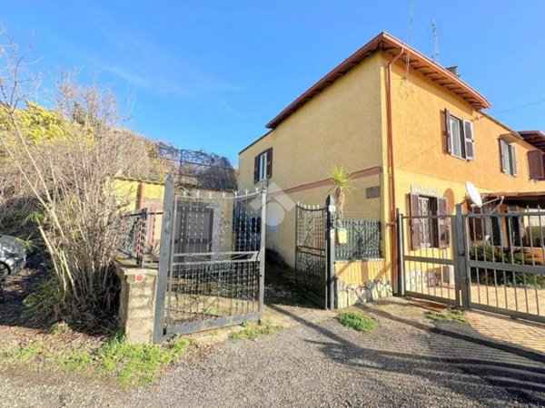 casa indipendente in vendita a Velletri