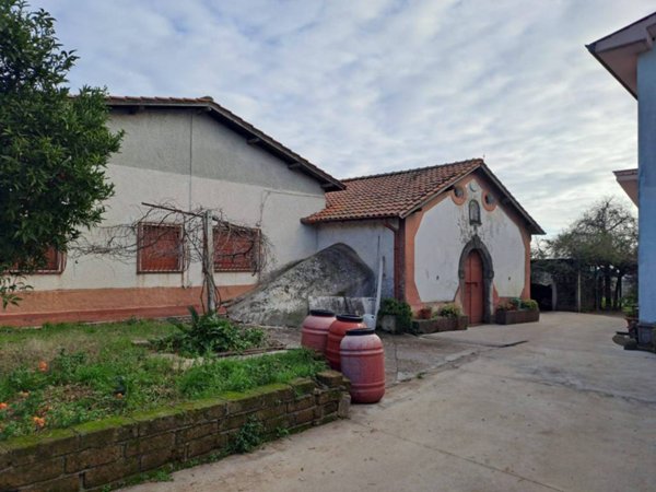 casa indipendente in vendita a Velletri