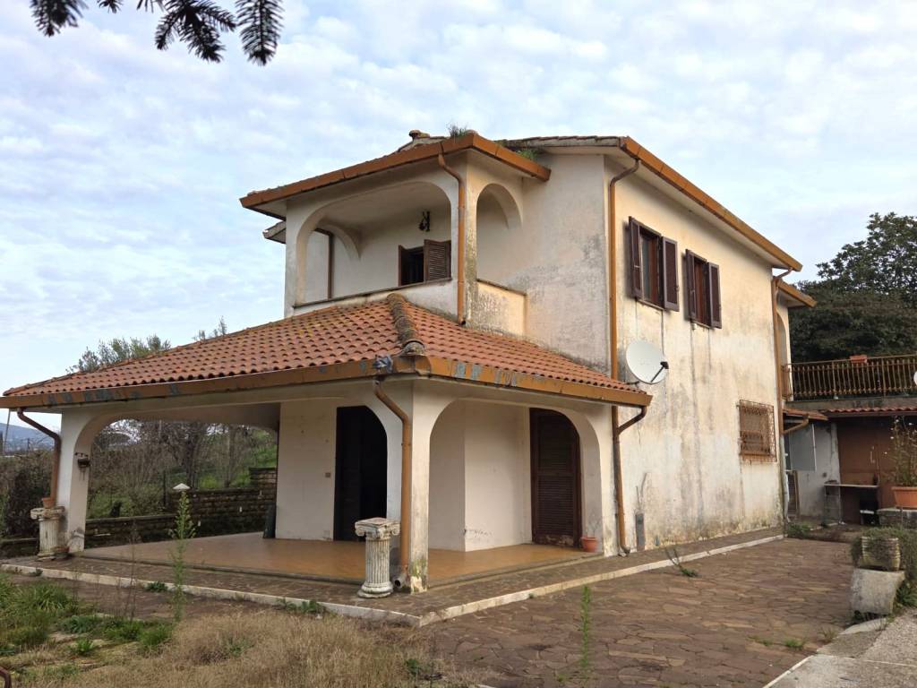casa indipendente in vendita a Velletri