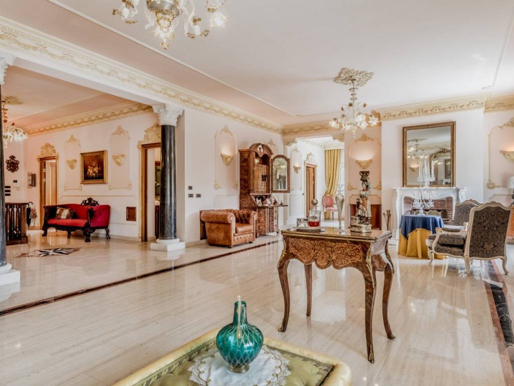 casa indipendente in vendita a Velletri