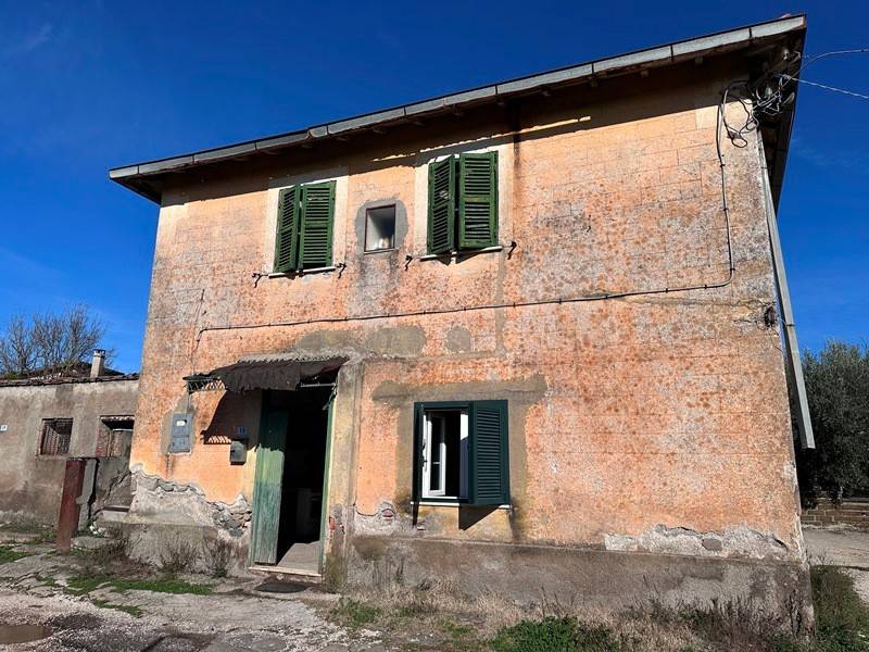 casa indipendente in vendita a Velletri
