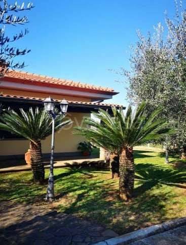 casa indipendente in vendita a Velletri