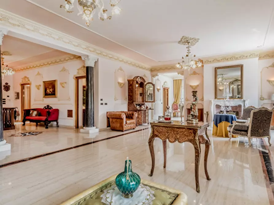 casa indipendente in vendita a Velletri