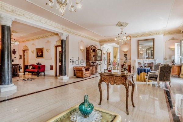 casa indipendente in vendita a Velletri